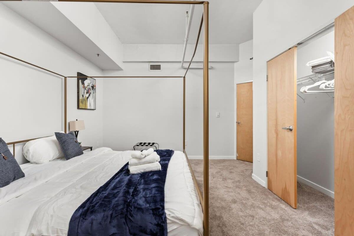 Modern Downtown Apartment 2Br 2Ba By Cozysuites إنديانابوليس المظهر الخارجي الصورة